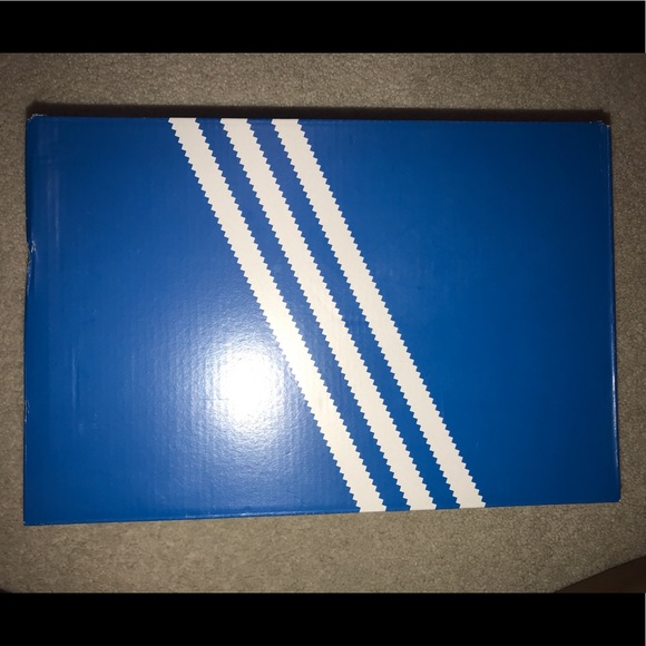 ADIDAS PRO MODEL J - Picture 7 of 7